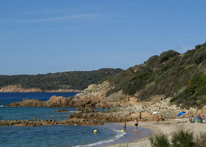 Romantic Retreat In Ferienhaus Cargèse